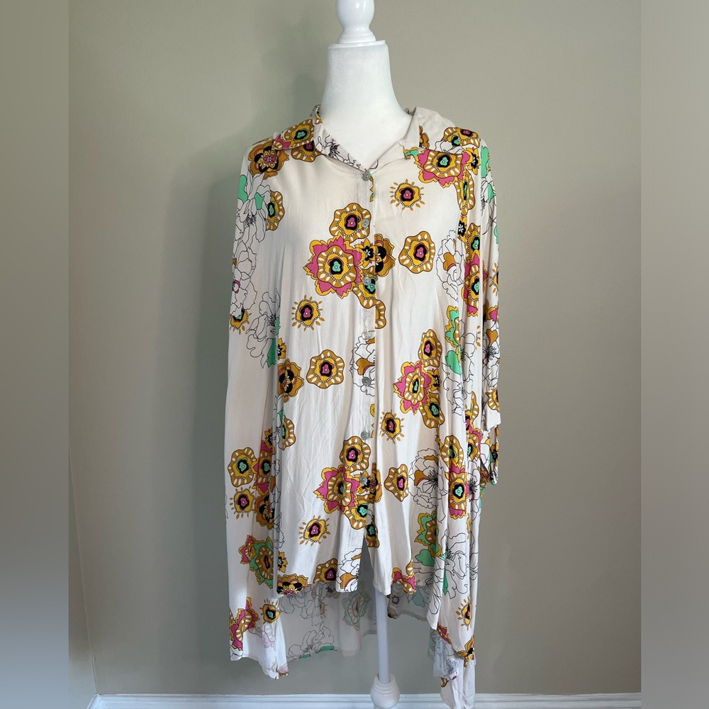 Italian Made High-Low Flower Print White Blouse